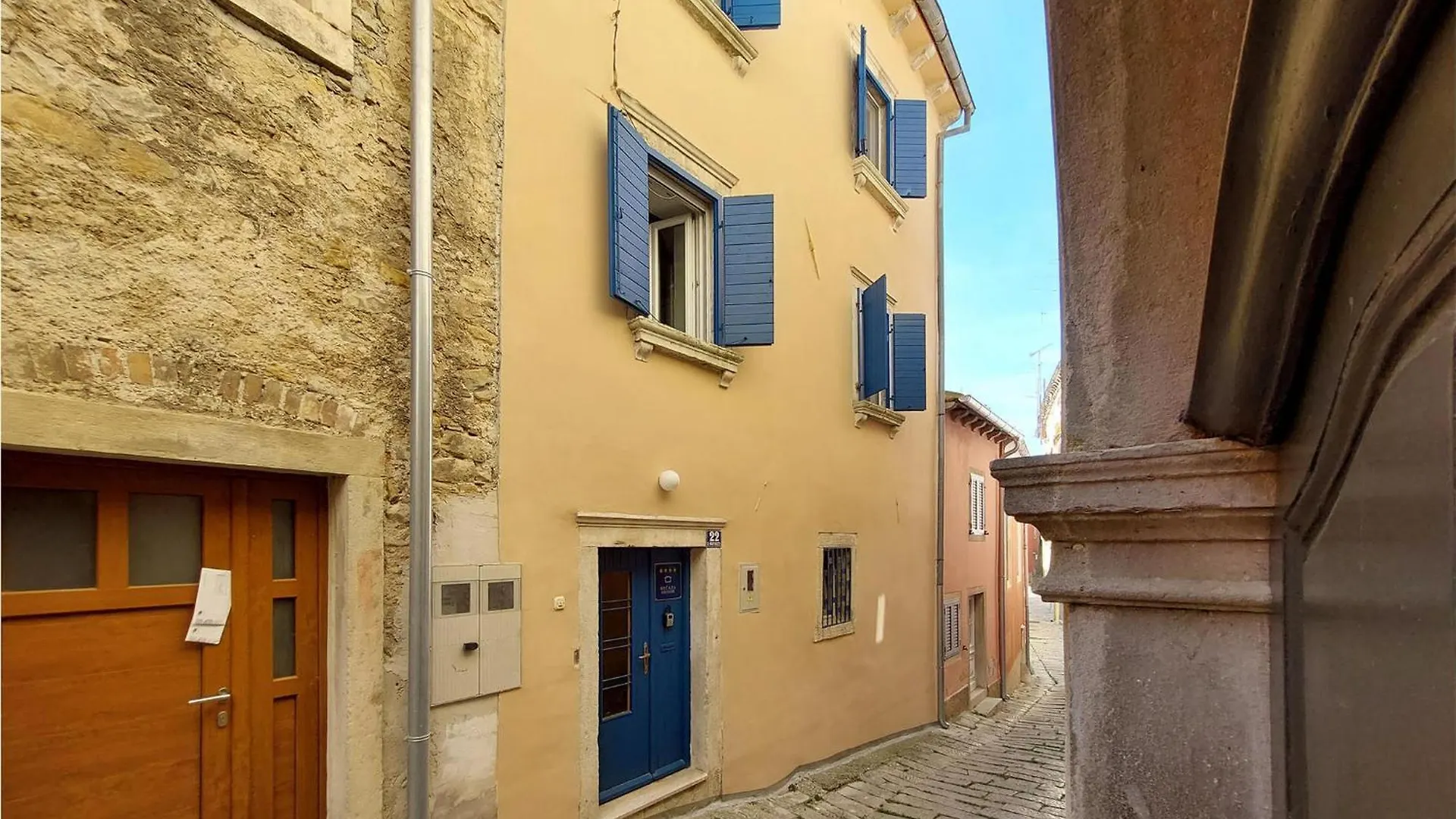 2 Bedroom Awesome Home In Labin Labin  Holiday home